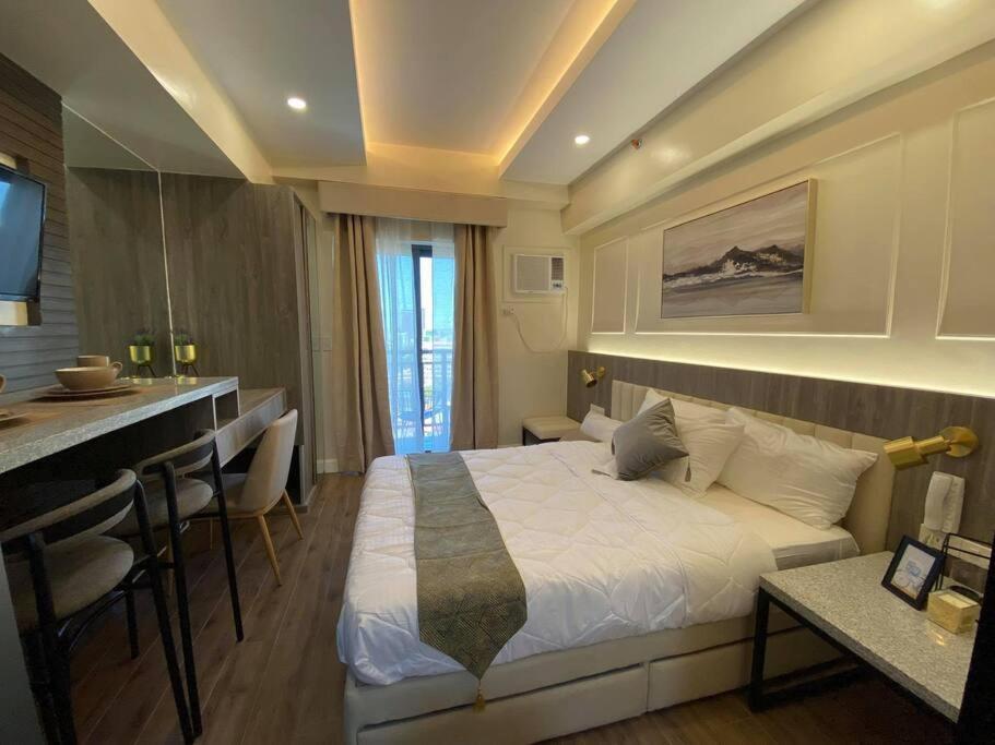 Condo Near Ayala Cebu City W Wifi Balcony المظهر الخارجي الصورة