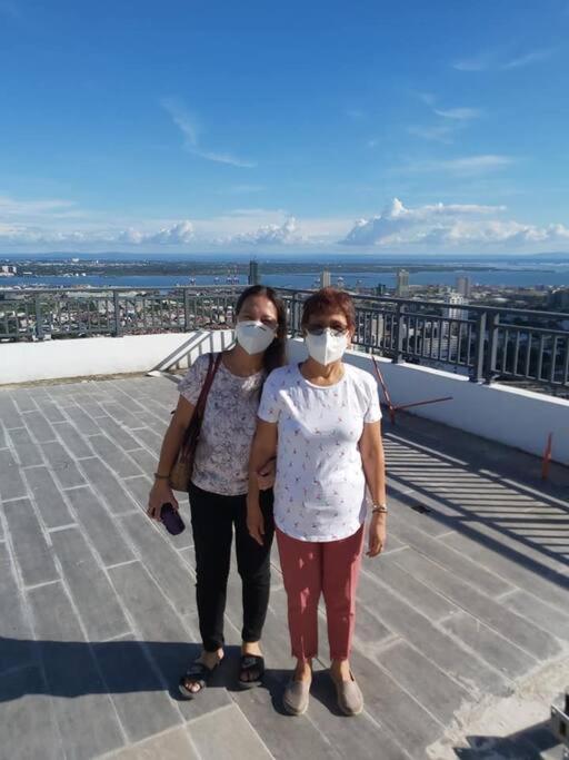 Condo Near Ayala Cebu City W Wifi Balcony المظهر الخارجي الصورة