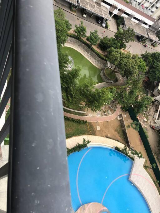 Condo Near Ayala Cebu City W Wifi Balcony المظهر الخارجي الصورة