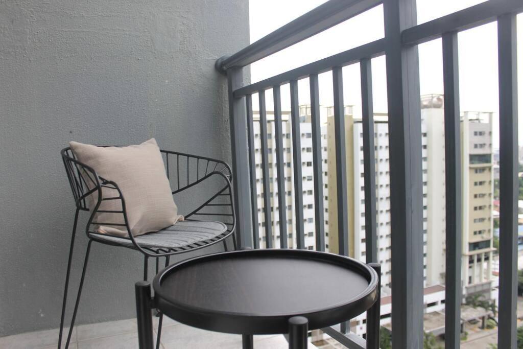 Condo Near Ayala Cebu City W Wifi Balcony المظهر الخارجي الصورة
