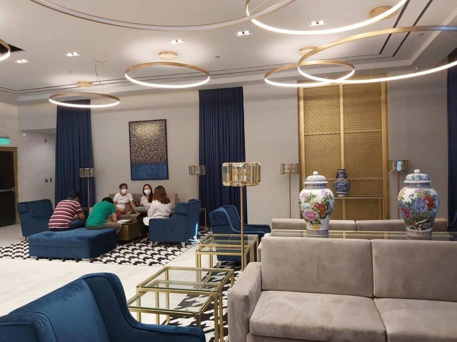 Condo Near Ayala Cebu City W Wifi Balcony المظهر الخارجي الصورة